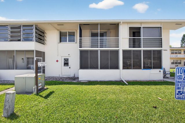 42 Easthampton B, West Palm Beach, FL 33417