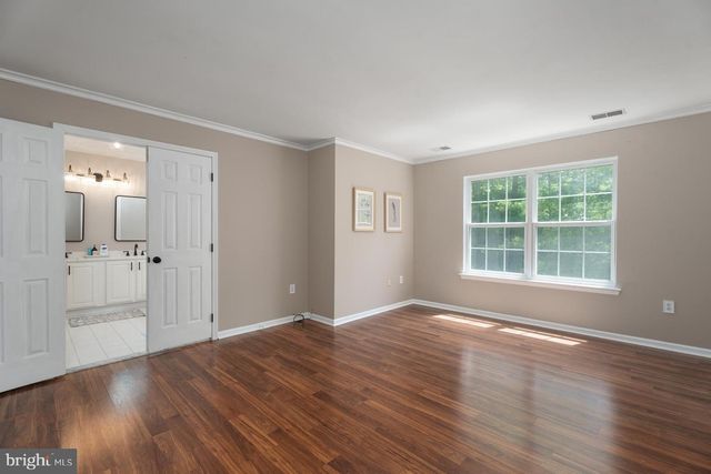 8 SCARLET OAK DR, Princeton, NJ 08540