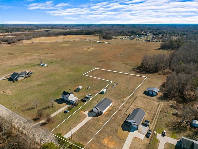 524B Big Creek Road, Belton, SC 29627