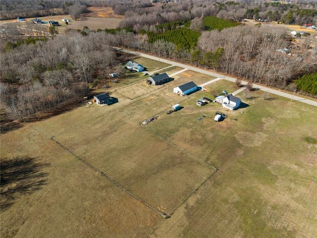 524B Big Creek Road, Belton, SC 29627