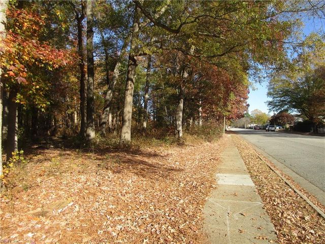 15446 Warwick BLVD, Newport News, VA 23608