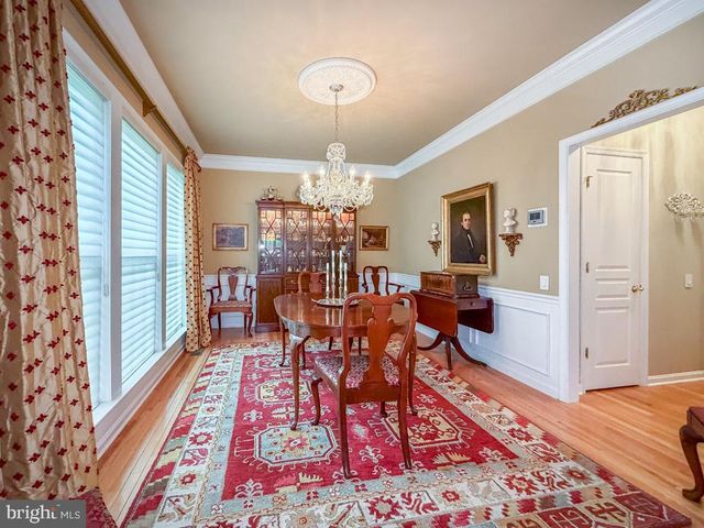 3 BARTONS MILL DR, Washington Crossing, PA 18977