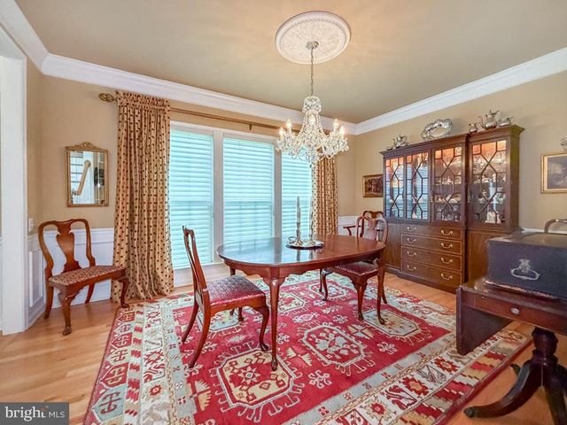 3 BARTONS MILL DR, Washington Crossing, PA 18977