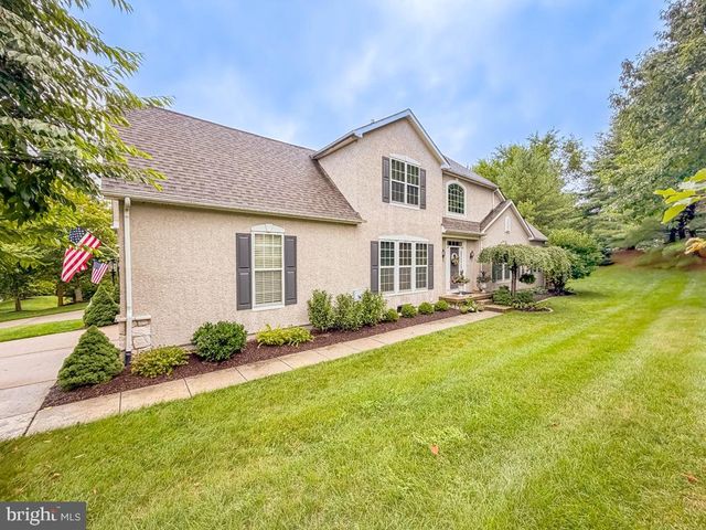 3 BARTONS MILL DR, Washington Crossing, PA 18977