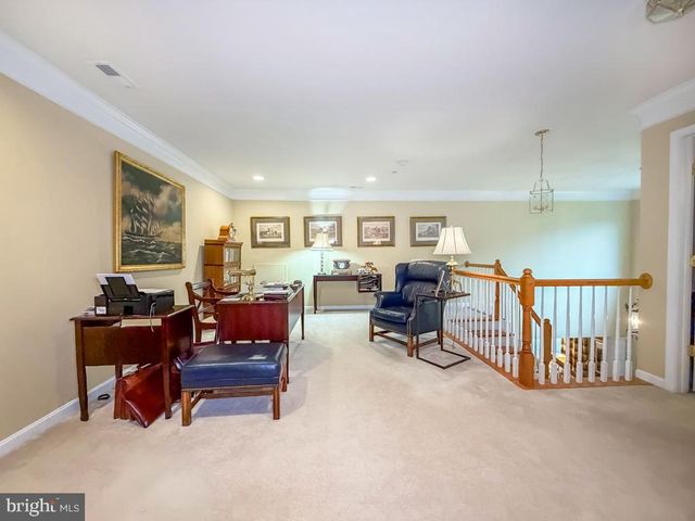 3 BARTONS MILL DR, Washington Crossing, PA 18977
