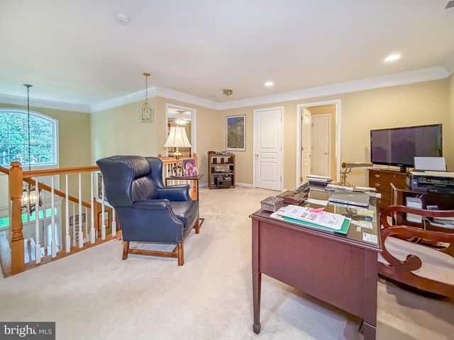 3 BARTONS MILL DR, Washington Crossing, PA 18977