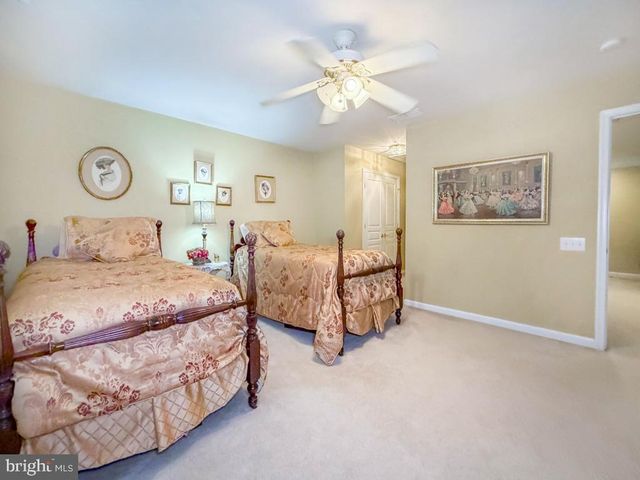 3 BARTONS MILL DR, Washington Crossing, PA 18977