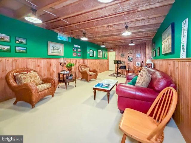 3 BARTONS MILL DR, Washington Crossing, PA 18977
