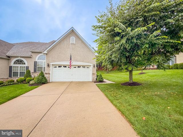 3 BARTONS MILL DR, Washington Crossing, PA 18977