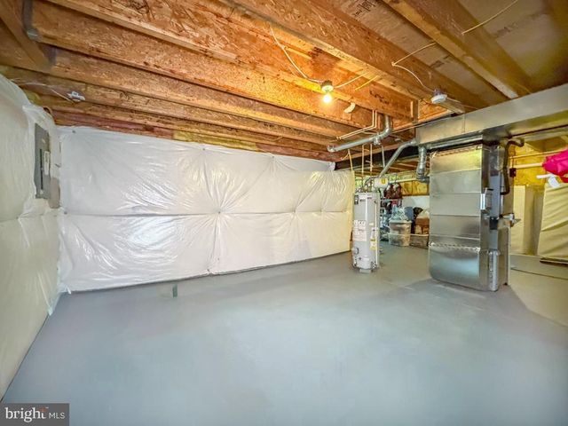 3 BARTONS MILL DR, Washington Crossing, PA 18977