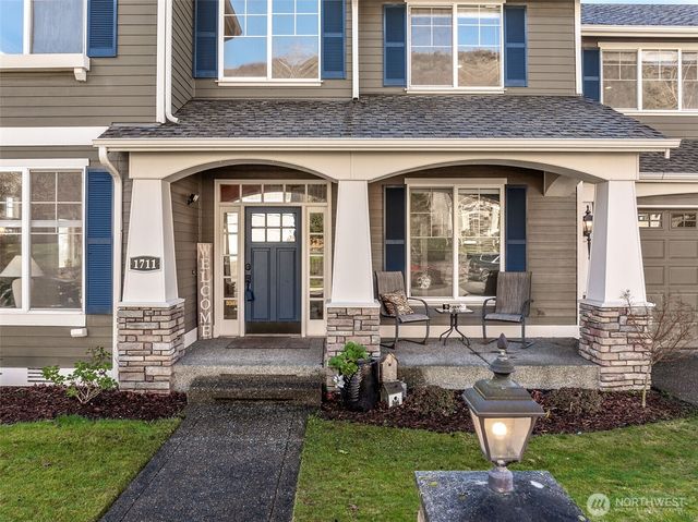 1711 Pointe Woodworth Drive NE, Tacoma, WA 98422