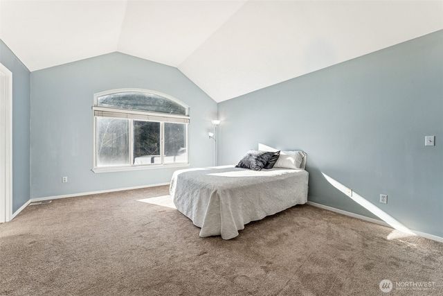 1711 Pointe Woodworth Drive NE, Tacoma, WA 98422