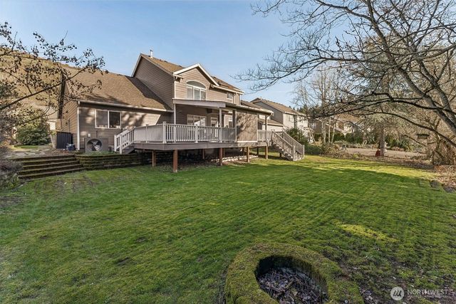 1711 Pointe Woodworth Drive NE, Tacoma, WA 98422