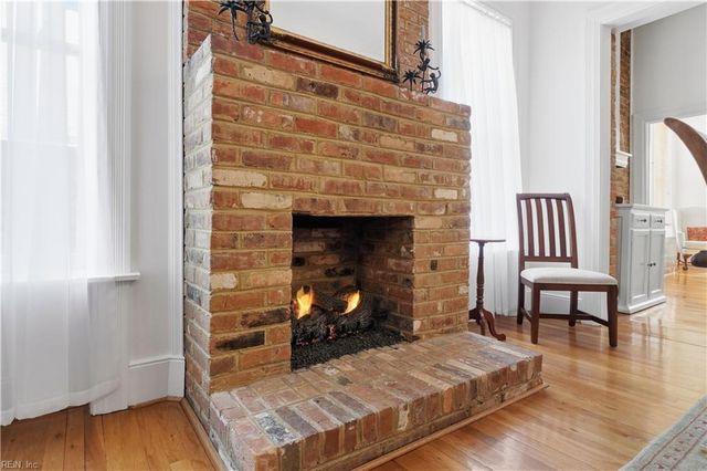 313 W Freemason St Apt 4, Norfolk, VA 23510