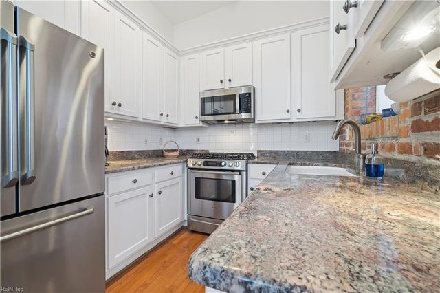 313 W Freemason St Apt 4, Norfolk, VA 23510