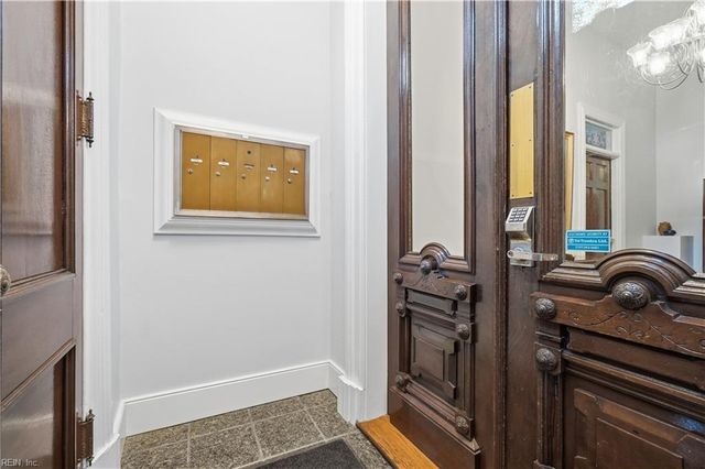 313 W Freemason St Apt 4, Norfolk, VA 23510