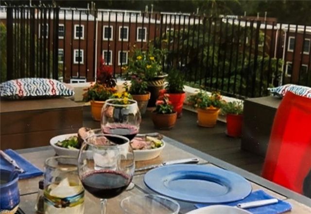 313 W Freemason St Apt 4, Norfolk, VA 23510