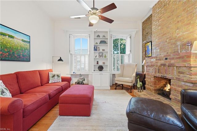 313 W Freemason St Apt 4, Norfolk, VA 23510