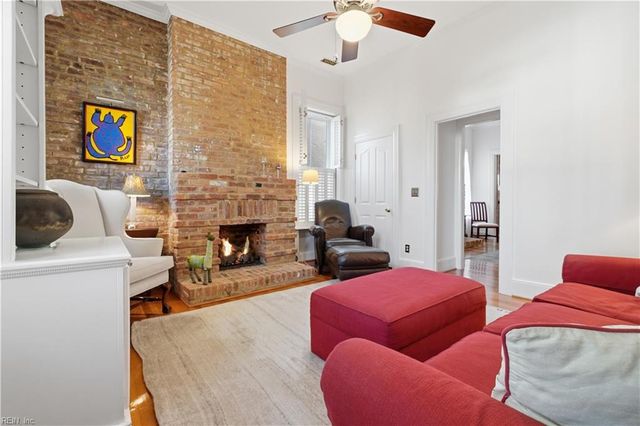 313 W Freemason St Apt 4, Norfolk, VA 23510