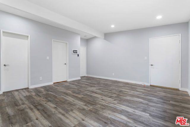 210 S Lucia Avenue, Redondo Beach, CA 90277