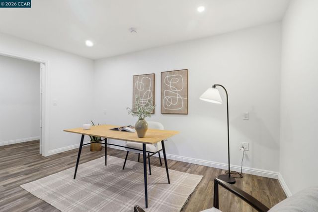 1124 Sanders Dr, Moraga, CA 94556