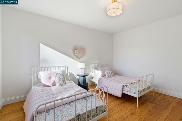 1124 Sanders Dr, Moraga, CA 94556