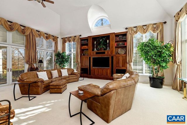 1310 MONOCAN DR, Nellysford, VA 22958