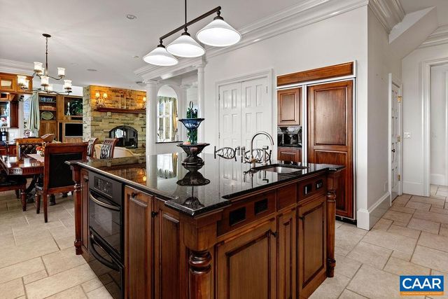 1310 MONOCAN DR, Nellysford, VA 22958
