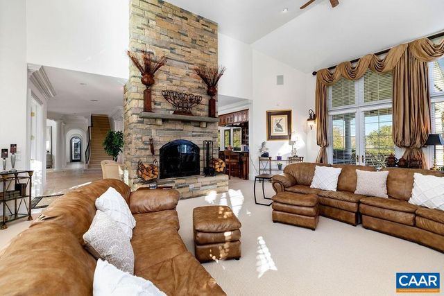 1310 MONOCAN DR, Nellysford, VA 22958