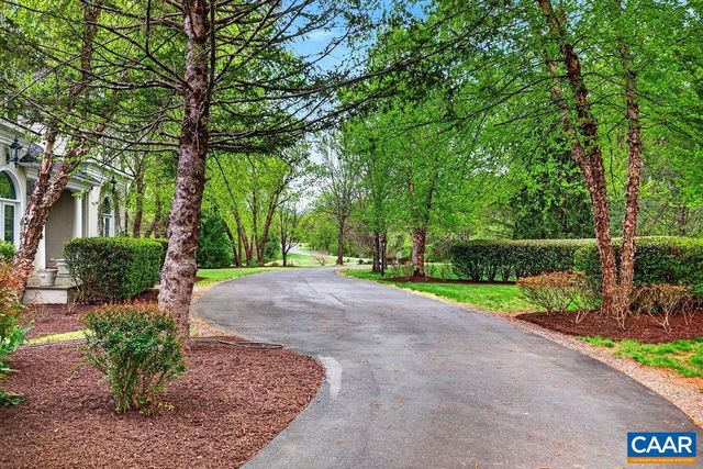 1310 MONOCAN DR, Nellysford, VA 22958