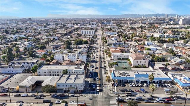 634 E Adams Boulevard, Los Angeles, CA 90011