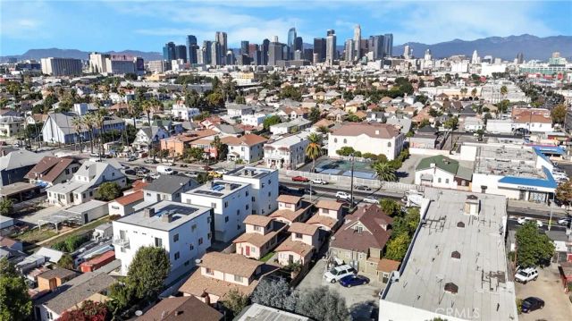 634 E Adams Boulevard, Los Angeles, CA 90011