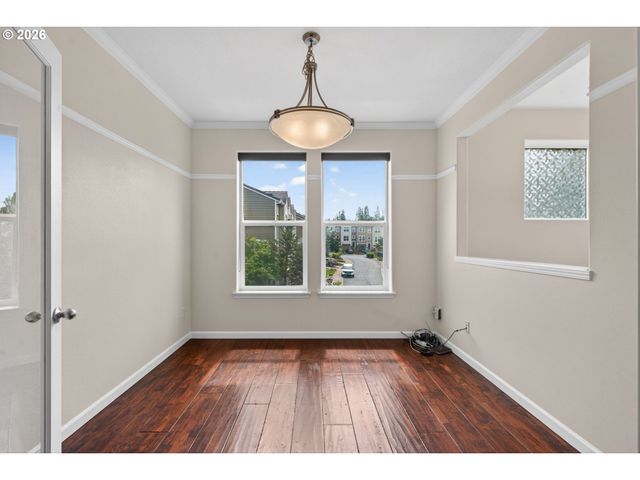 2703 Nw PRESTON Ct, Portland, OR 97229