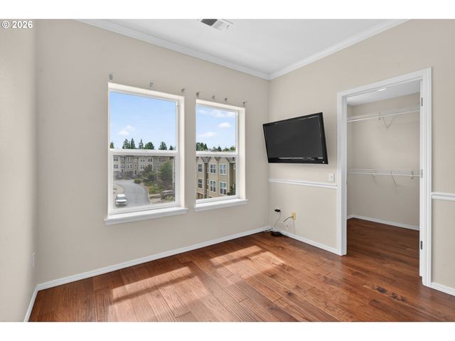 2703 Nw PRESTON Ct, Portland, OR 97229