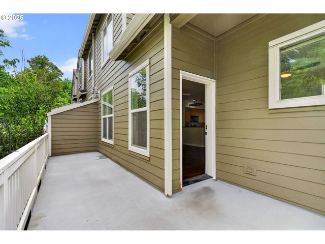 2703 Nw PRESTON Ct, Portland, OR 97229