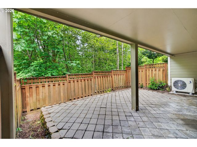 2703 Nw PRESTON Ct, Portland, OR 97229