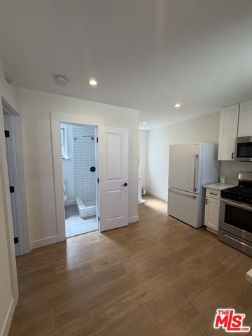 70 S Altadena Drive, Pasadena, CA 91107