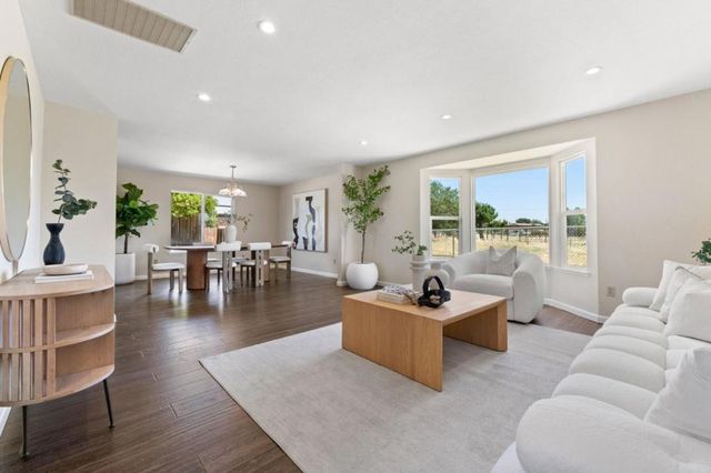 10980 New Avenue, Gilroy, CA 95020