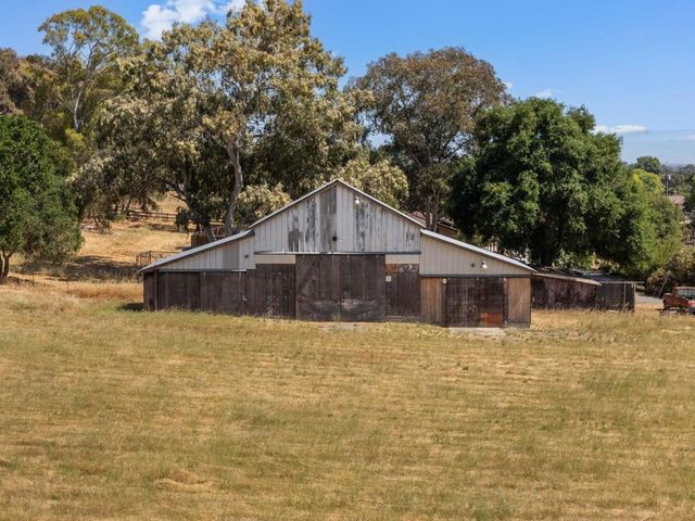 10980 New Avenue, Gilroy, CA 95020