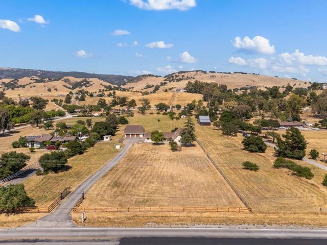 10980 New Avenue, Gilroy, CA 95020