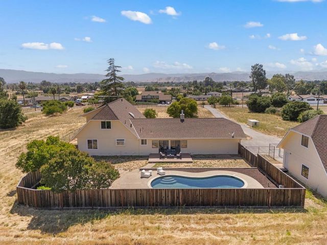 10980 New Avenue, Gilroy, CA 95020