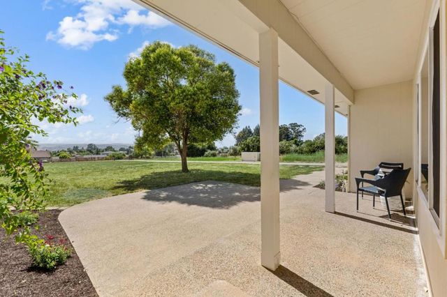 10980 New Avenue, Gilroy, CA 95020