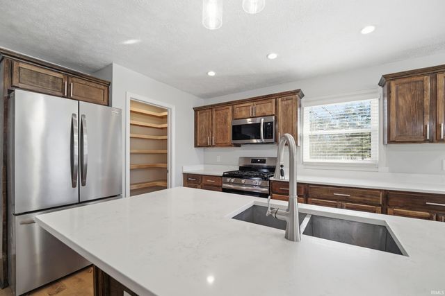 4359 E BLUEBERRY Drive, Monticello, IN 47960