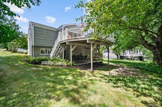 3282 Quinlan Street, Yorktown Heights, NY 10598