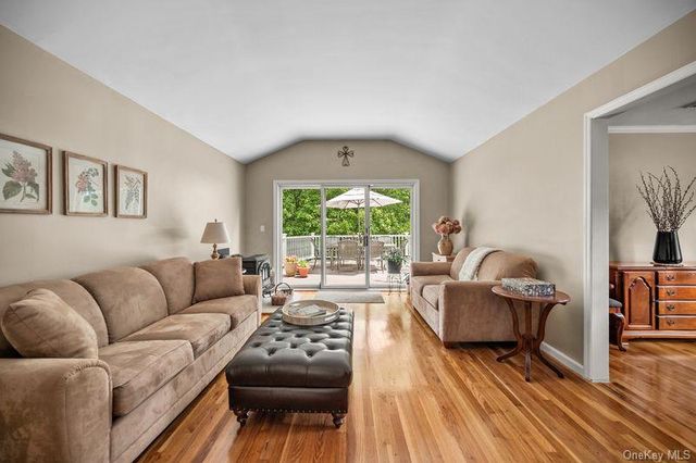 3282 Quinlan Street, Yorktown Heights, NY 10598