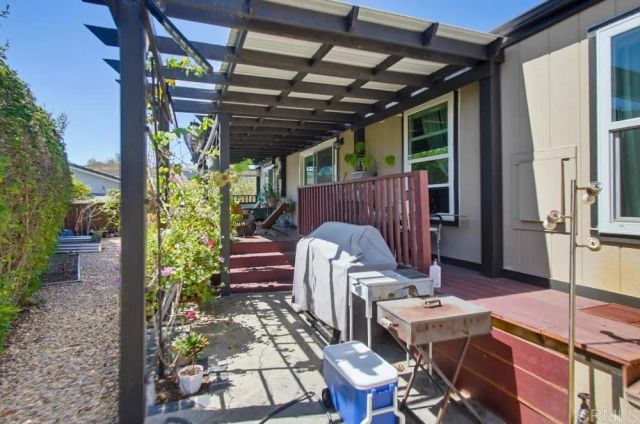 1120 Harvest Lane, Vista, CA 92081