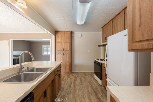 2862 Albury Ave, Long Beach, CA 90815
