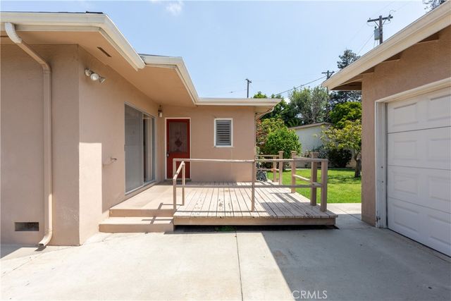 2862 Albury Ave, Long Beach, CA 90815