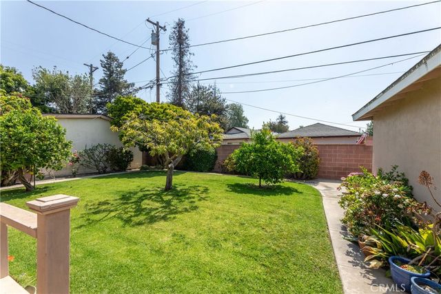 2862 Albury Ave, Long Beach, CA 90815