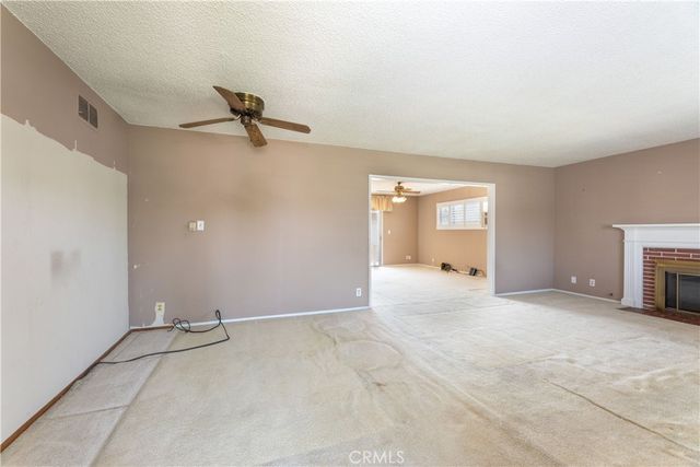 2862 Albury Ave, Long Beach, CA 90815